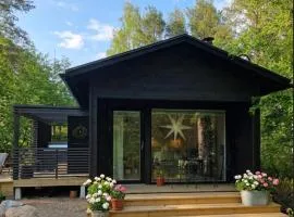Kataja Chalet with sauna and jacuzzi