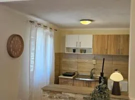 Aura Bay Cozy Studio