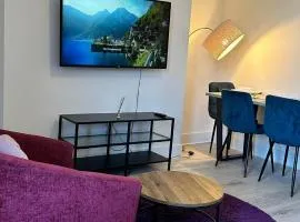 Jarrow 2 Bed Family Stay, Sleeps 6, FREE Parking