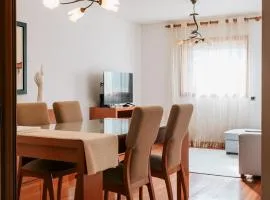 La Guardia Apartment