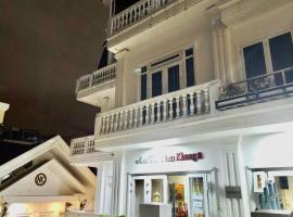 Villa - Hotel Nam Khang 2 Dalat, hotel v mestu Da Lat