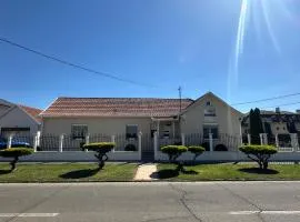 Henrietta - Violetta Apartman