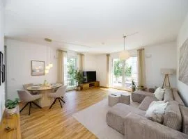 Luxuriöses 2-Zimmer Apartment mit Balkon in Top-Lage I Küche I Netflix I Kostenloser Parkplatz I 65 m2