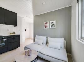Lys og moderne leilighet i Bø., hotel em Bø