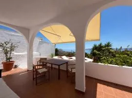Sunny house, stunning Aegean Sea views.