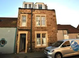 Coast to Coast- seafront stay