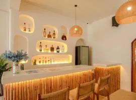 Hi Sea Hostel - Boutique Style in Center, 15 min Walk from Pier