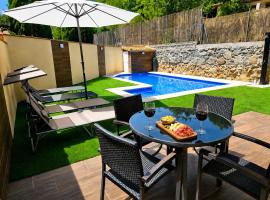 Sotillo de la Adrada में, होटल Acogedor chalet con jardín ideal para desconectar