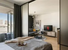 URBAN APARTMENTS Opolska 10 No 36 - Balcony - Air Condition - Rooftop Garden - Free Garage