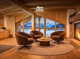 GOLF Suite - Penthouse, Balcony & Sauna Access