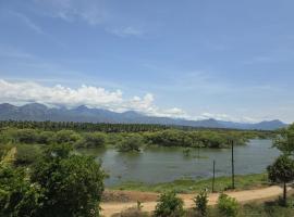 Sri Murari Dine & Stay Udumalpet, hotell i Udumalaippettai