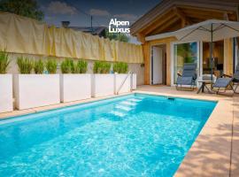 Tyrolschalet LITTLE LUCK - Private Pool & Mountain View, hotel i Rofansiedlung