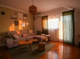 Sunset Hill Apartment
