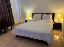Khách sạn Phụng Long