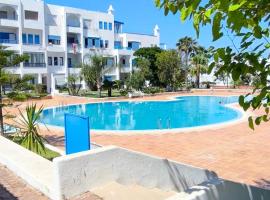 Bel Appartament vue Sur la piscine kabila: Sania Torres şehrinde bir otel