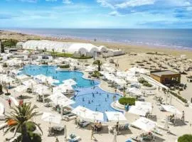 Sea Breeze, Park Residence 2