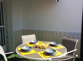 Casa Bounty, apartament a Los Nietos