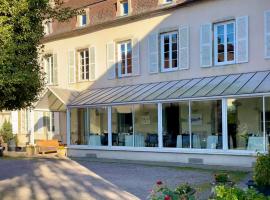 Hôtel des Cymaises, hotel a Semur-en-Auxois