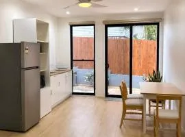 Newly Renovated 2BR Guest Suite with Private Entry