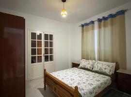 Dar KAMOUN - 2BR Apts with 5G WiFi & Parking, Houmt Souk & Corniche, hotel di Houmt Souk