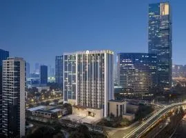 Atour S Hotel Zhengzhou High-Speed Rail East Station MixC