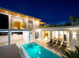 luxury villa jungle