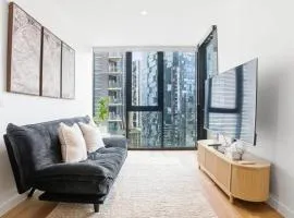 Luxury Heaven 2BR Southbank Apartment Near Crown and CBD