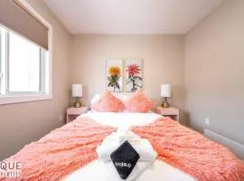 NEW, Euro-Style Suite, Whyte Avenue, AC, Netflix, Sleeps 6!