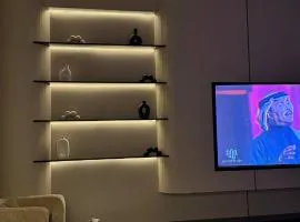 شقة أرضية مودرن بتصميم عصري أنيق يجمع بين الراحة والفخامة