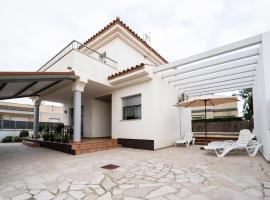 Villa Joan, Hotel in Riumar