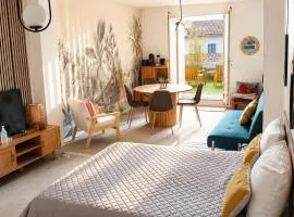 ROOMS HOME CSM Suites privees élégantes entre Reims et Disneyland Paris 1 à 8 personnes