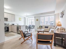 Modern Home 10 mins from Niagara Falls & Main Attraction with Free 2 Parkings, khách sạn ở Thorold