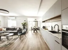 Ramat Hasharon Chic Peaceful Stay