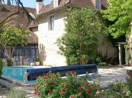 Gite de 6 à 14 pers avec Piscine-Jacuzzi- Salle des fêtes