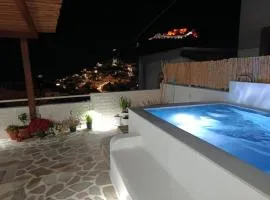 Angelo Waves, luxery apartment in Platanos, Leros