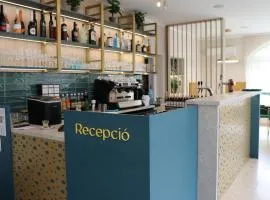 Menta Rooms & Bar