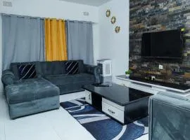 Wamz Apartments And Tours A
