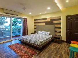 Mahak Suites