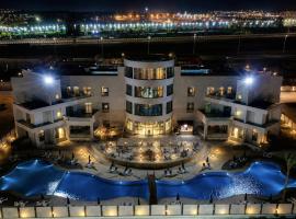 Jewel Plaza and Aqua Park, hotel i Kairo