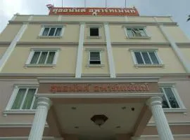 Sukanan Apartment