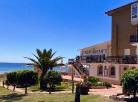 Hotel Restaurante Playa de Estorde, hotel en Cee