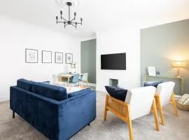 Spacious Beach House Near Promenade & Beach Sleeps 6