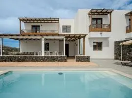 Villa Verol by Villalize