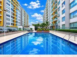 Apartamento - 3 habitaciones - Zona tranquila - Piscina & GYM - Parqueadero - Internet