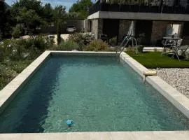 Gites Les Rochers de Plaisians avec piscine privée