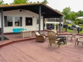 Lake Seminole Retreat with Boat Slip