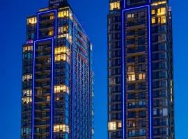 Global Luxury Suites at The Arches
