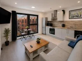 Sidemersey Livings - Relaxing Central Tailored Apartment with Free Parking, French Balcony