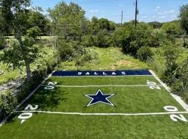 Sports Plex near 5 mins to Spurs Stadium, 8 mins to Alamo