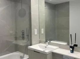 Barnet Luxe 2 Bedroom Penthouse